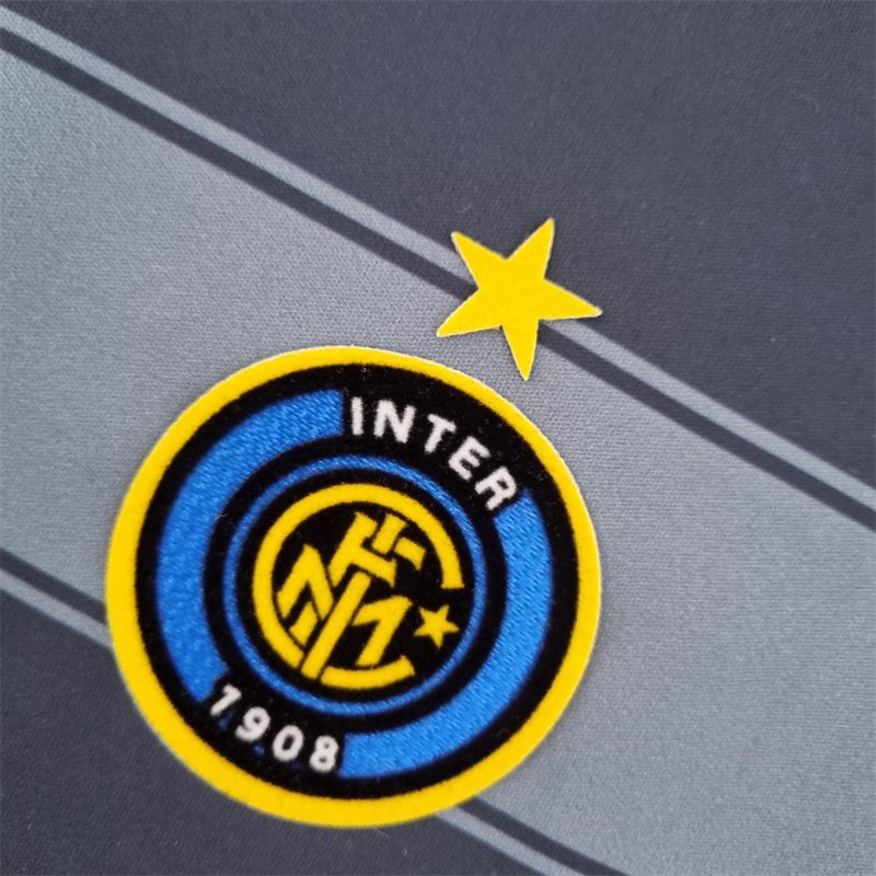 Inter Mailand Retro Away Trikot 2004-2005 Inter Mailand Retro Away Trikot 2004-2005