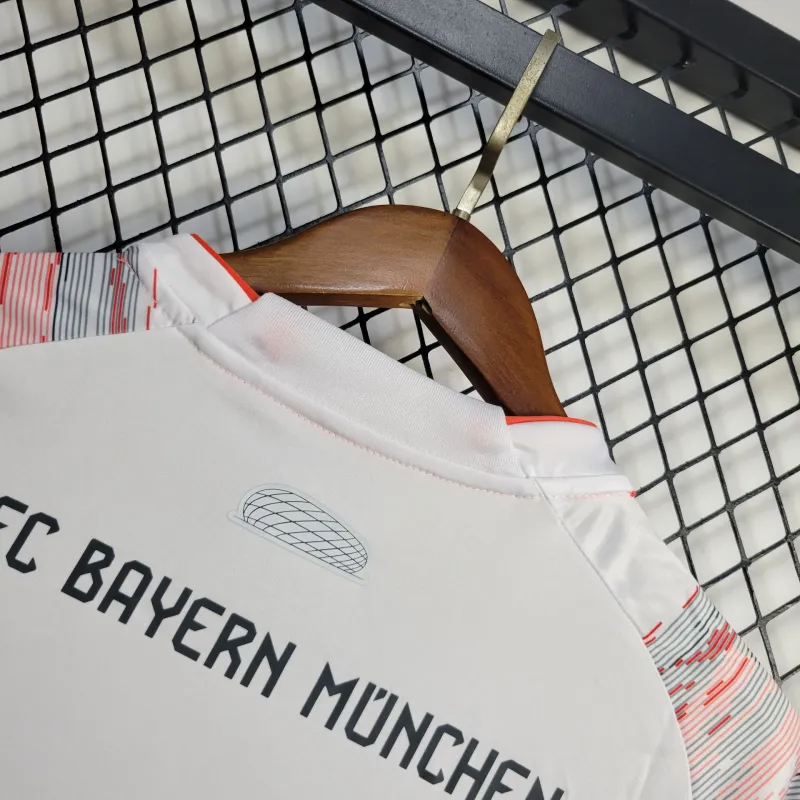 FC Bayern München Frauen Away Trikot 2025-2026 FC Bayern München Frauen Away Trikot 2025-2026