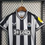 Newcastle United Heimtrikot Kinder Minikit 2023-2024