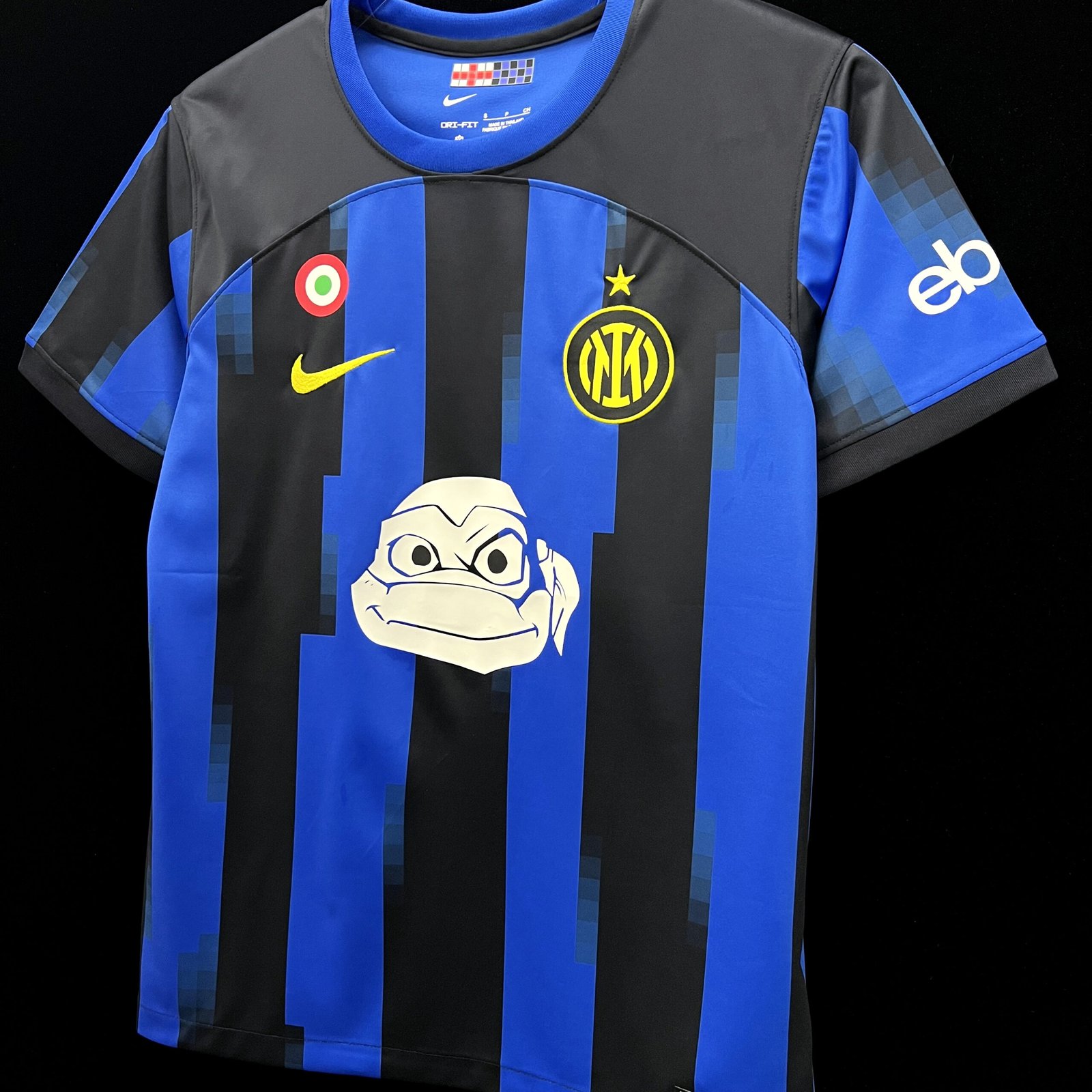 Inter Mailand Ninja Turtles Sonderausgabe Trikot 2023-2024 Inter Mailand Ninja Turtles Sonderausgabe Trikot 2023-2024