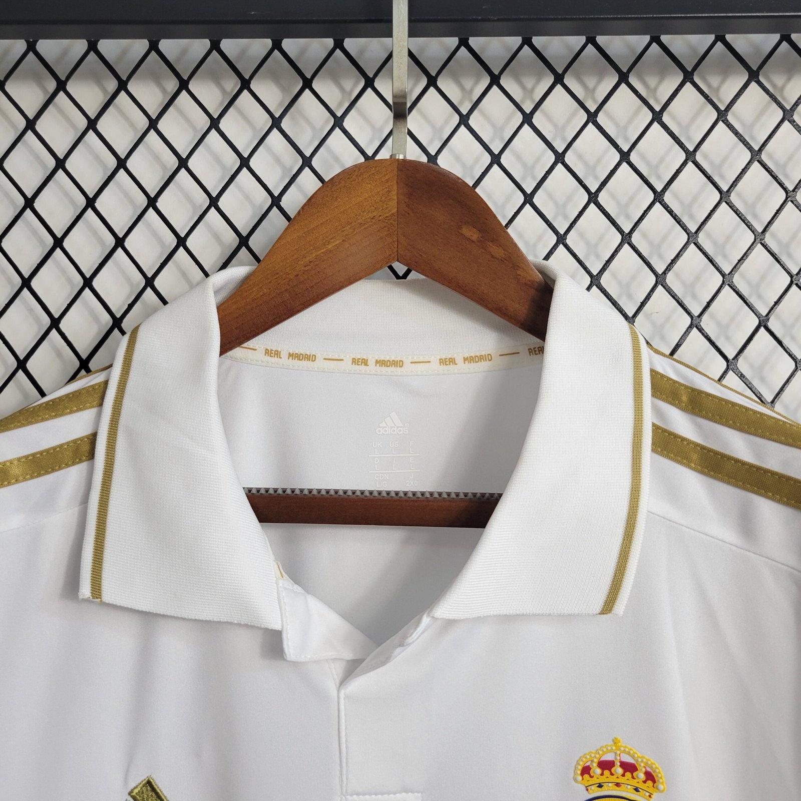Real Madrid Retro Langarm Home Trikot 2011-2012 - Weiß Real Madrid Retro Langarm Home Trikot 2011-2012 - Weiß