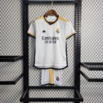 Real Madrid Arda Guler 24 Heimtrikot Kinder Minikit 2023-2024