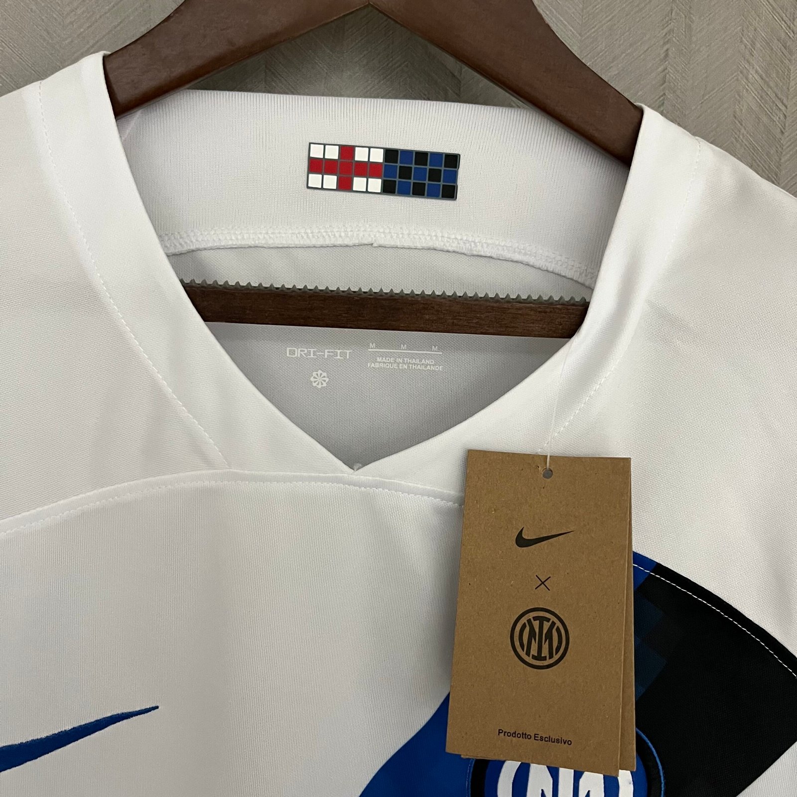 Inter Mailand Away Trikot 2023-2024 ( Aufdruck Dein Name ) Inter Mailand Away Trikot 2023-2024 ( Aufdruck Dein Name )