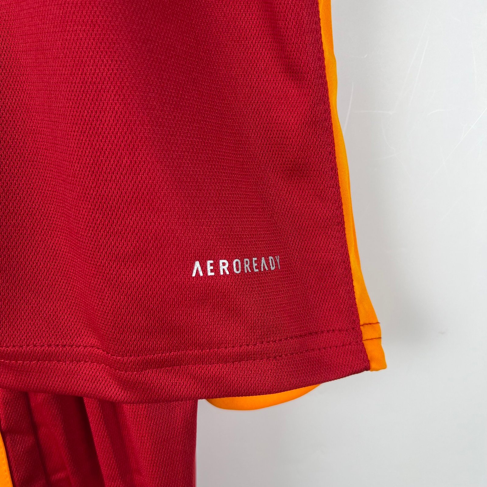 AS Rom Heimtrikot Kinder Mini Kit 2023-2024 AS Rom Heimtrikot Kinder Mini Kit 2023-2024