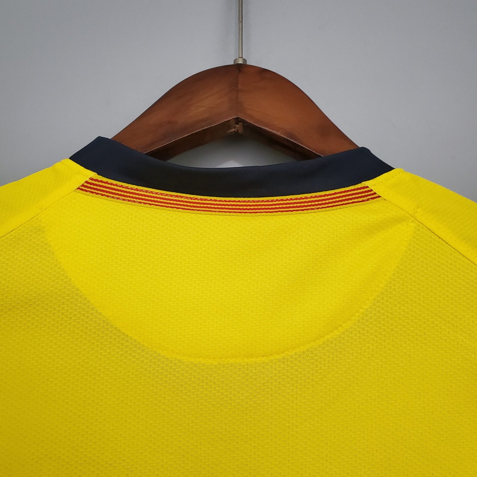 FC Barcelona Retro Away Trikot 2008-2009 - Gelb FC Barcelona Retro Away Trikot 2008-2009 - Gelb