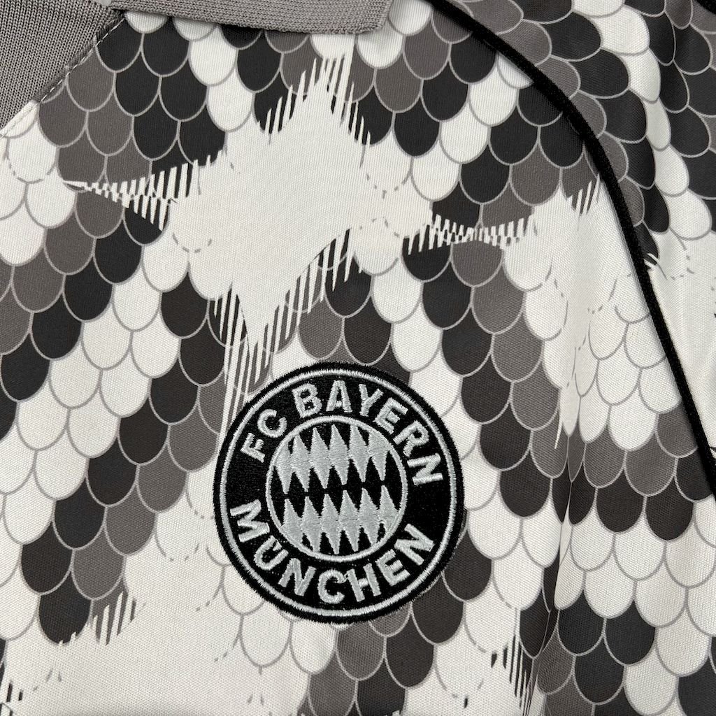 FC Bayern München X BSTN Sondertrikot 2025-2026 FC Bayern München X BSTN Sondertrikot 2025-2026