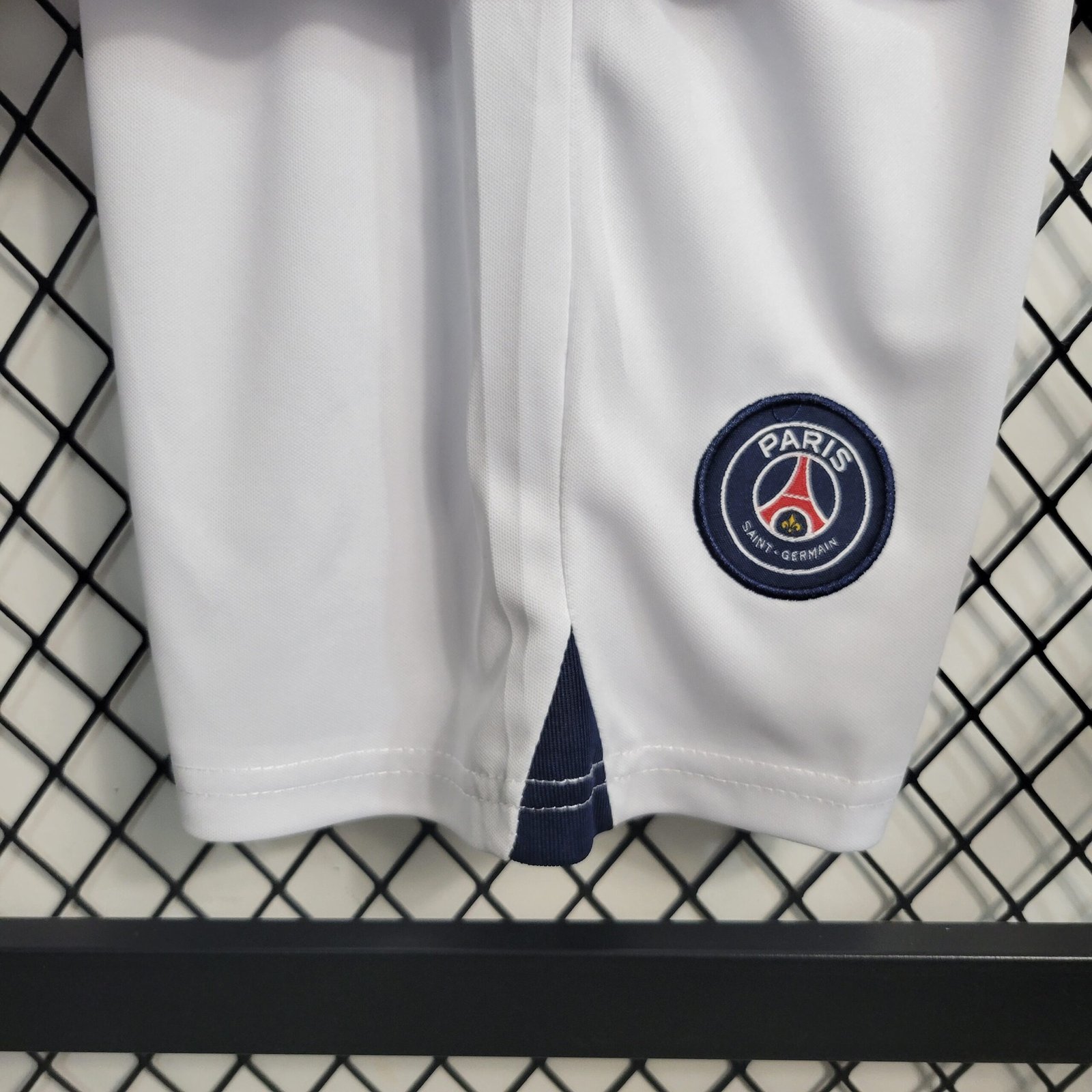 PSG Kylian Mbappe 7 Auswärtstrikot Kinder Mini Kit 2023-2024 PSG Kylian Mbappe 7 Auswärtstrikot Kinder Mini Kit 2023-2024