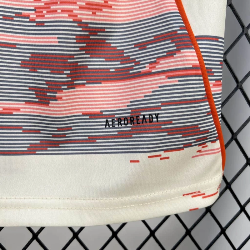 FC Bayern München Away Trikot 2025-2026 FC Bayern München Away Trikot 2025-2026