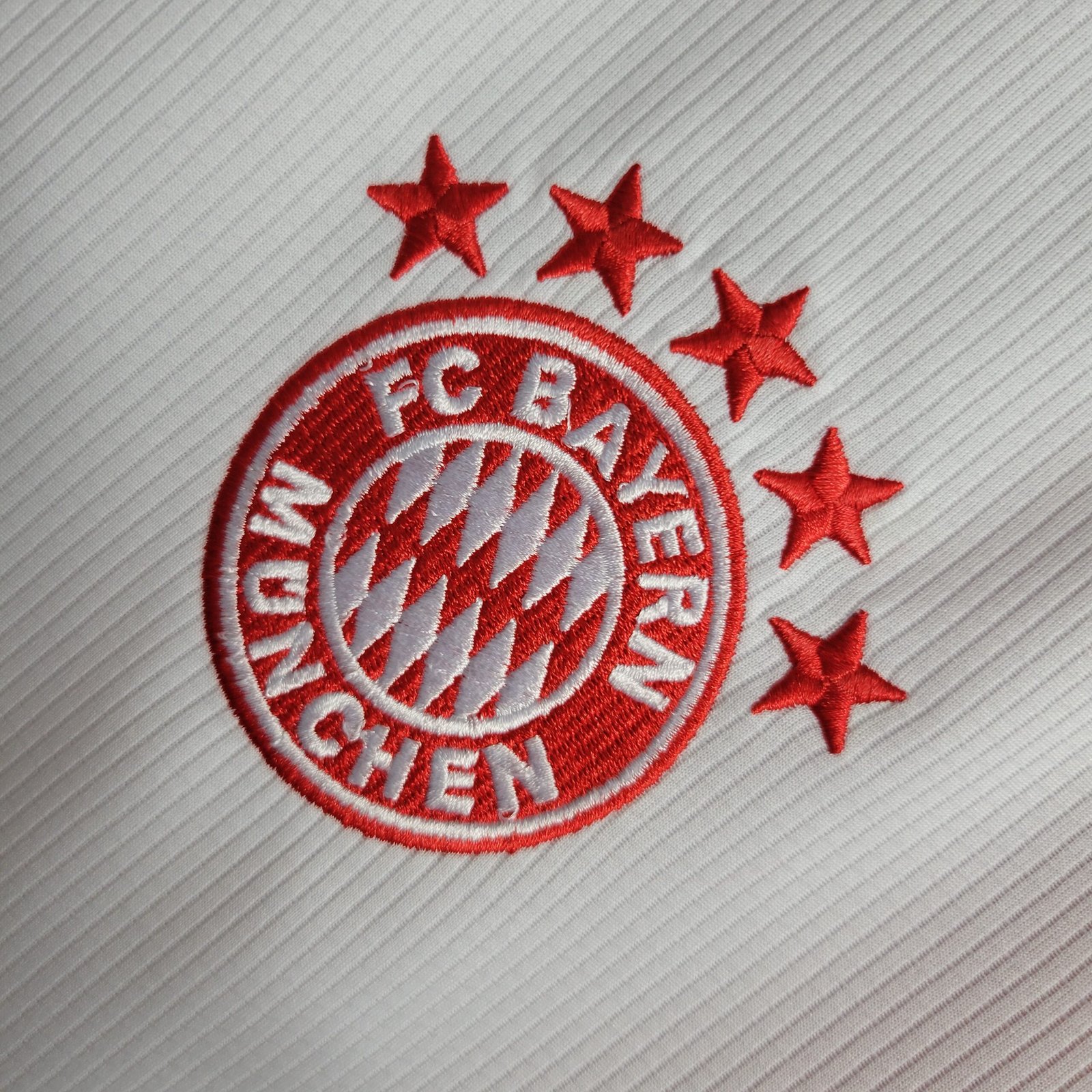 FC Bayern München Home Trikot 2023-2024 ( Aufdruck Dein Name ) FC Bayern München Home Trikot 2023-2024 ( Aufdruck Dein Name )