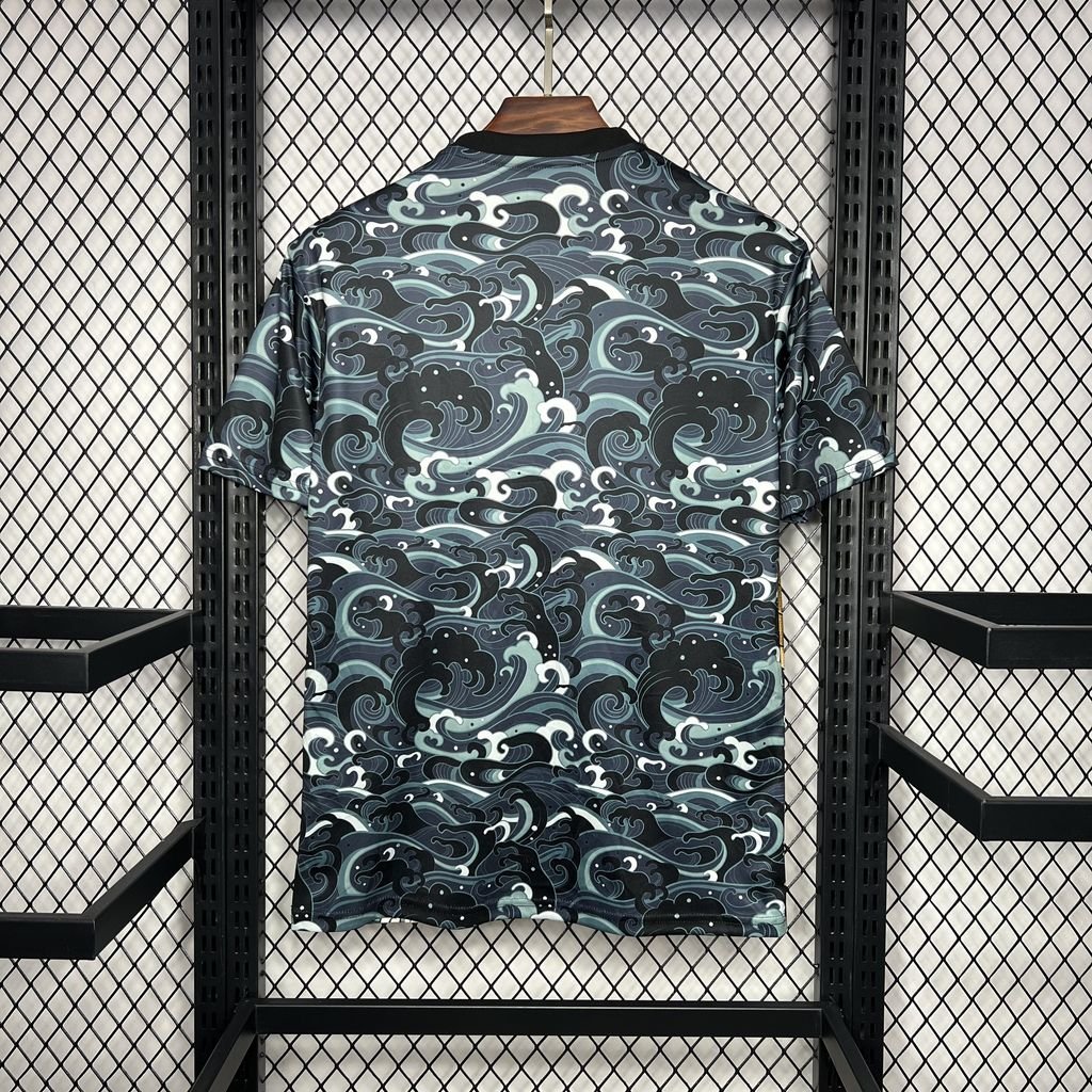 Japan Jahr des Drachen Limitierte Sondertrikot 2024-2025 - Schwarz Japan Jahr des Drachen Limitierte Sondertrikot 2024-2025 - Schwarz