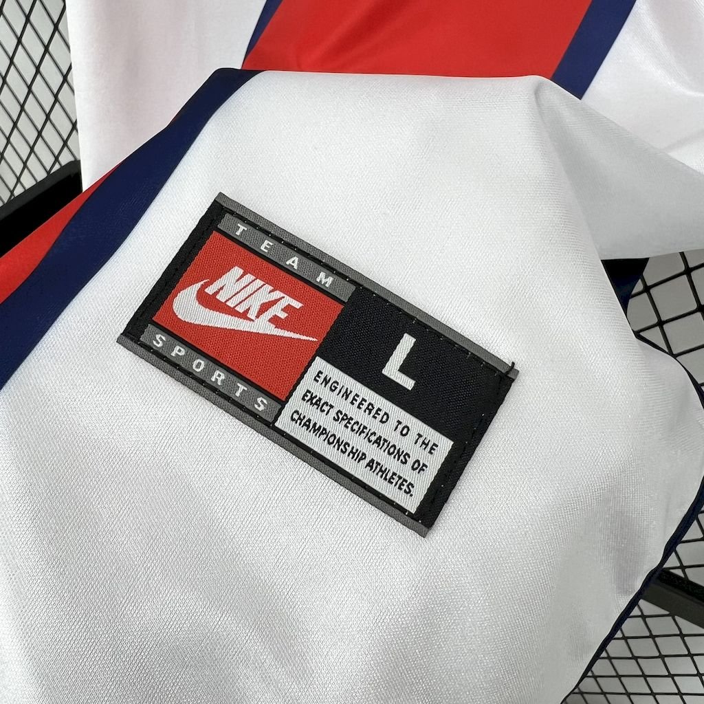Paris Saint-Germain Retro Away Trikot 1998-1999 Paris Saint-Germain Retro Away Trikot 1998-1999