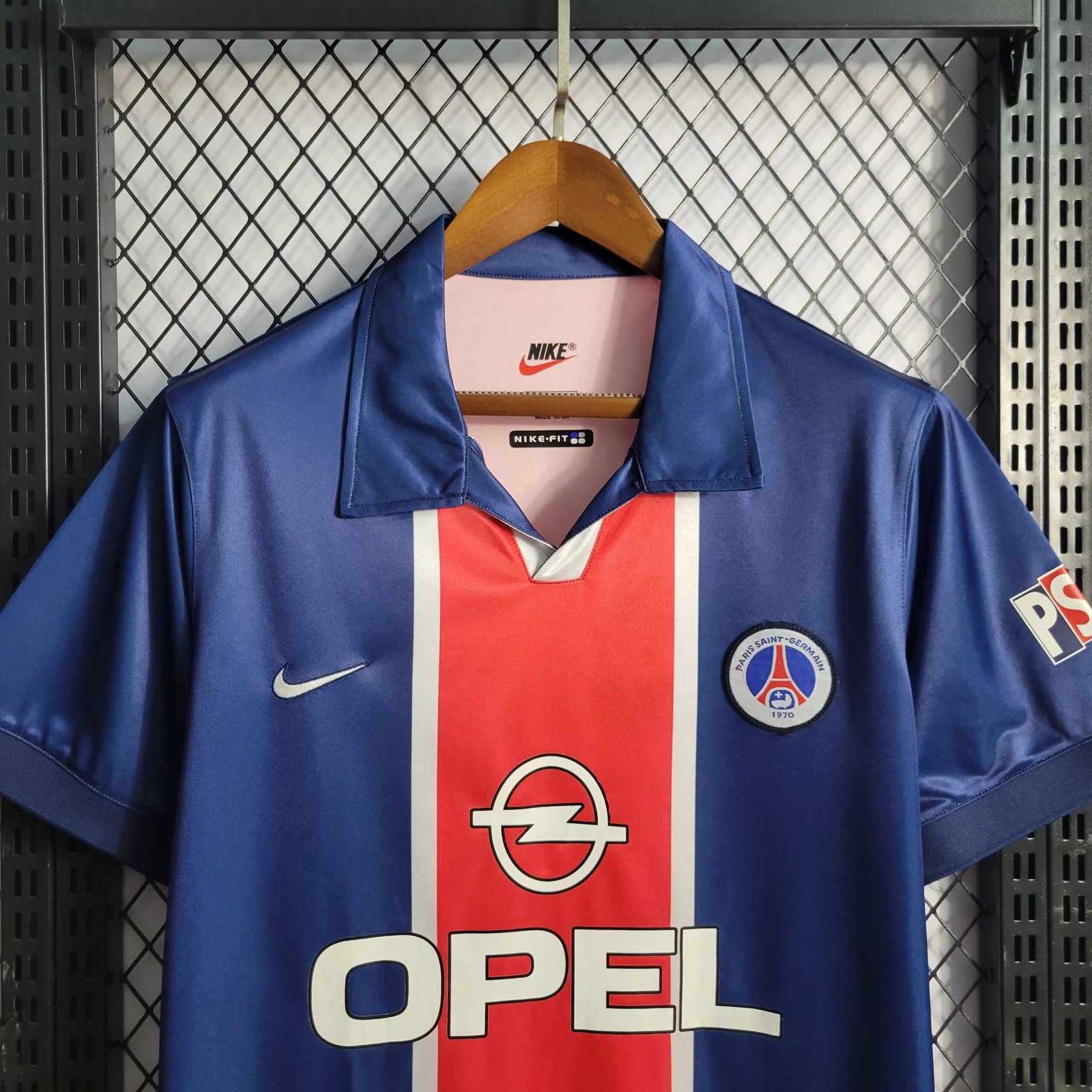 Paris Saint-Germain Retro Home Trikot 1998-1999 Paris Saint-Germain Retro Home Trikot 1998-1999
