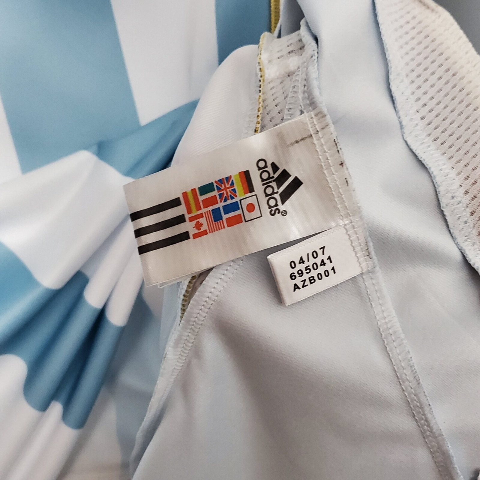 Argentinien Lionel Messi 19 Home Retro Trikot WM 2006 Argentinien Lionel Messi 19 Home Retro Trikot WM 2006