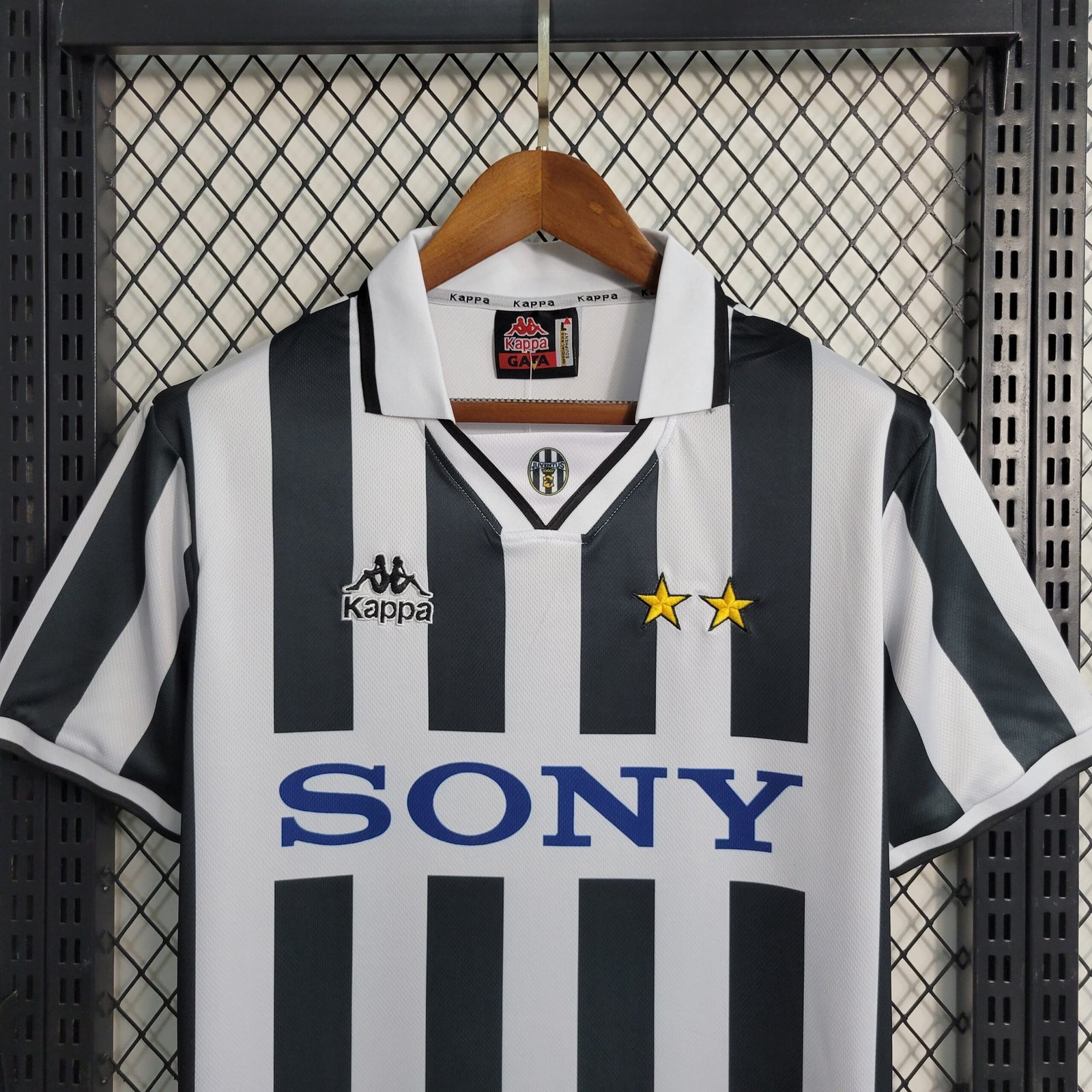 Juventus Home Retro Trikot 1995-1997 Juventus Home Retro Trikot 1995-1997