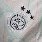 Ajax Auswärtstrikot Kinder Mini Kit 2023-2024