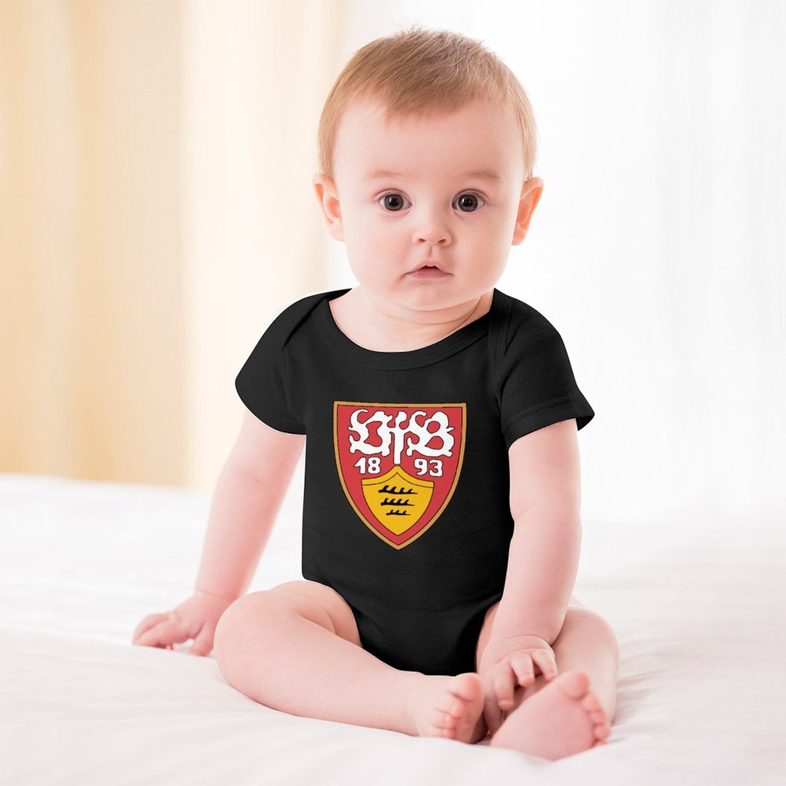 VfB Stuttgart Baby Bodysuit Strampler Schlafanzug Mit Kurzen Ärmeln VfB Stuttgart Baby Bodysuit Strampler Schlafanzug Mit Kurzen Ärmeln