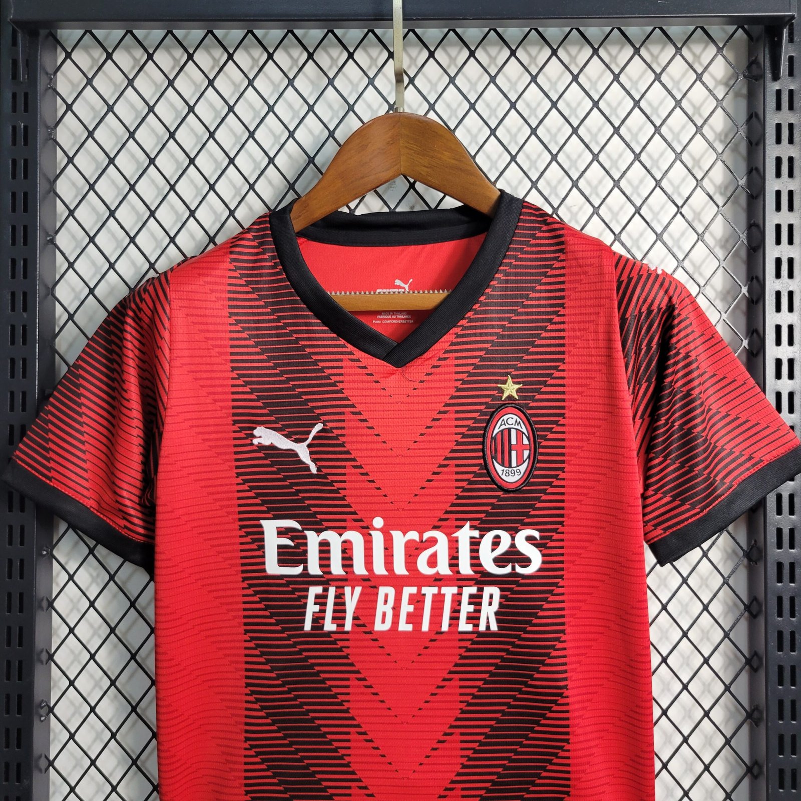 AC Mailand Heimtrikot Kinder 2023-2024 AC Mailand Heimtrikot Kinder 2023-2024