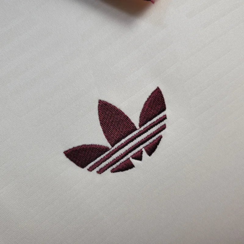FC Bayern München Third Trikot 2024-2025 FC Bayern München Third Trikot 2024-2025
