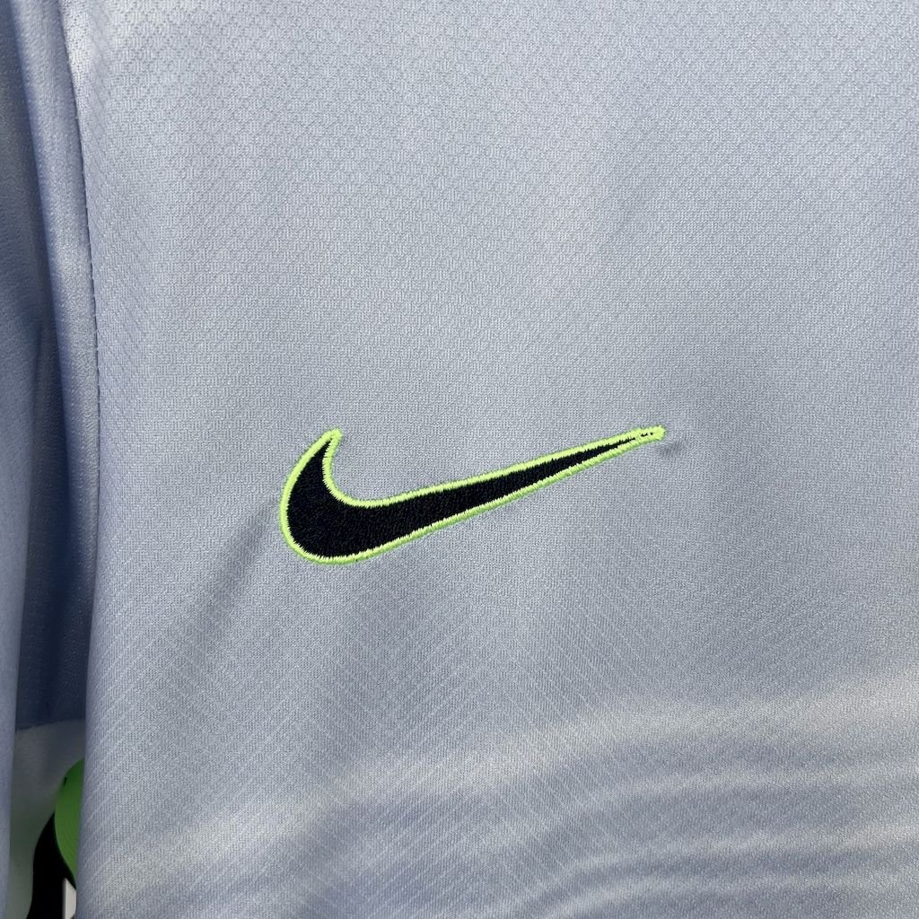 VFL Wolfsburg Away Trikot 2025-2026 VFL Wolfsburg Away Trikot 2025-2026
