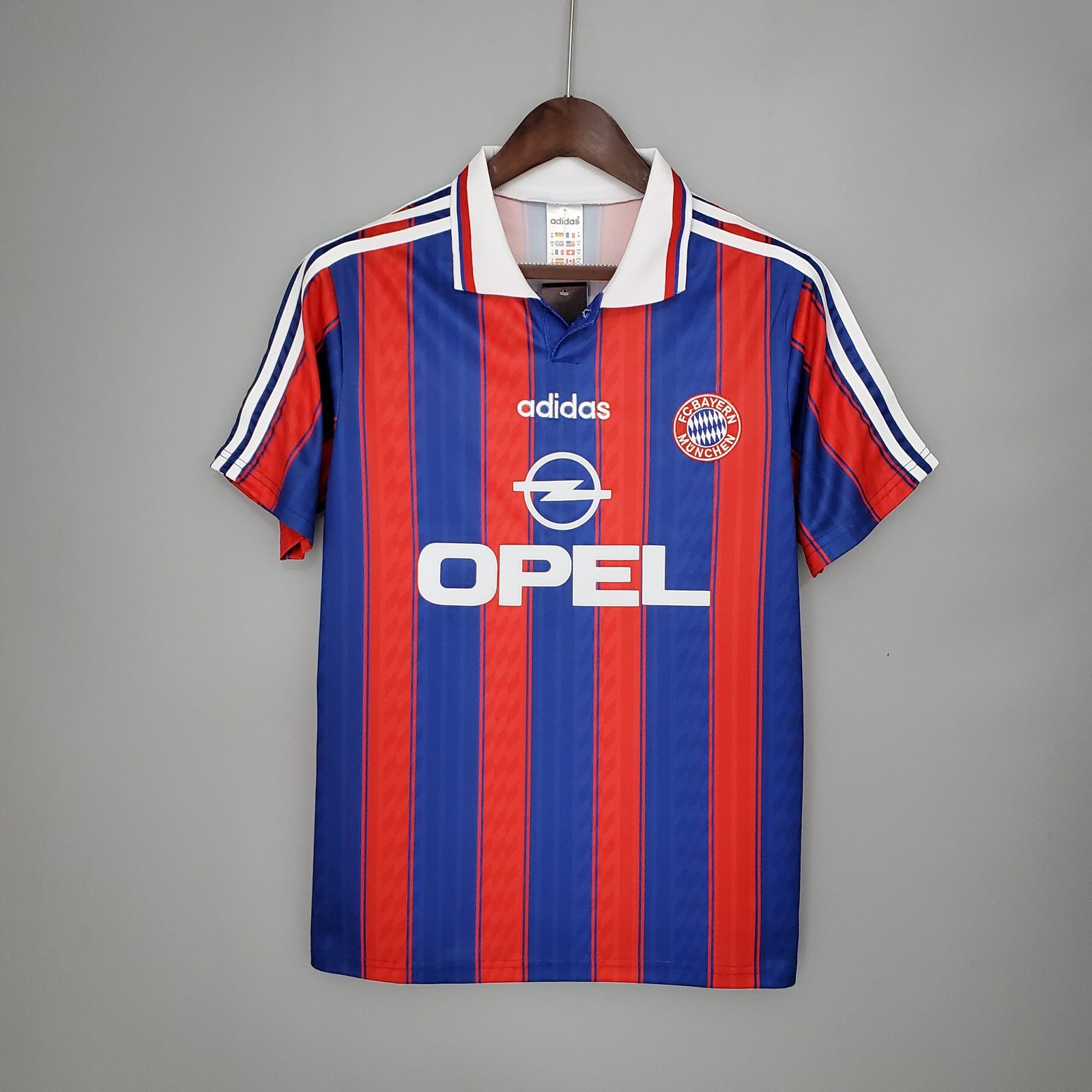 FC Bayern München Home Retro Trikot 1995-1997 FC Bayern München Home Retro Trikot 1995-1997
