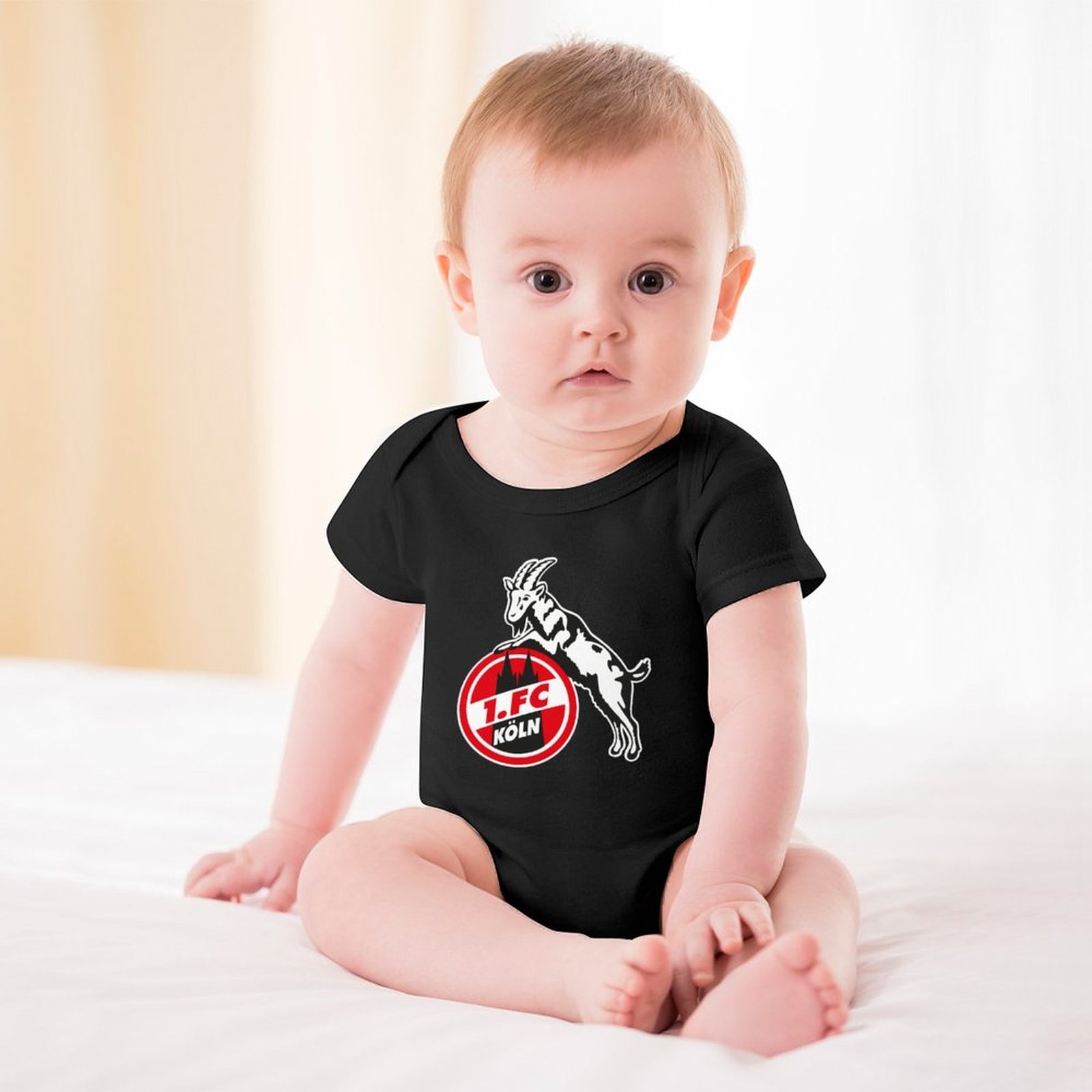 FC Köln Baby Bodysuit Strampler Schlafanzug Mit Kurzen Ärmeln FC Köln Baby Bodysuit Strampler Schlafanzug Mit Kurzen Ärmeln