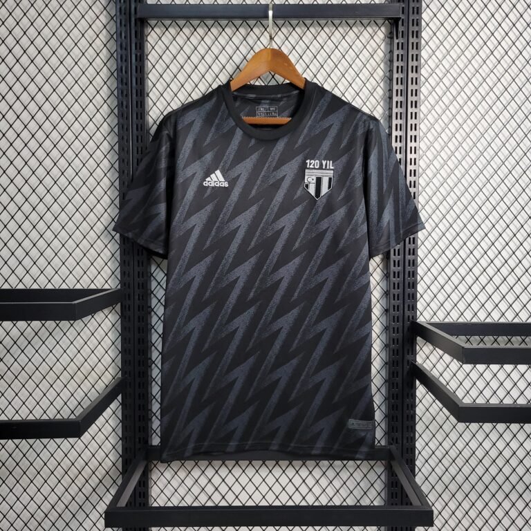 Beşiktaş 120-jährige Spieltrikots 2022-2023