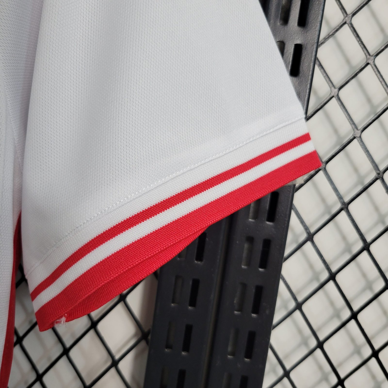 Ajax Home Trikot 2023-2024 - Rot Ajax Home Trikot 2023-2024 - Rot