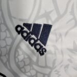 Real Madrid Chinesisch Drache Kinder Sondertrikot Mit Shorts - Weiß