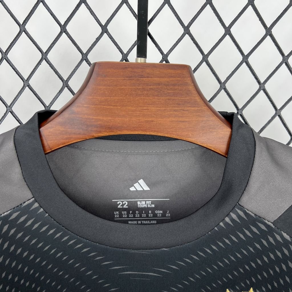 Bayern München Torwart Trikot Kinder 2025-2026 - Schwarz Bayern München Torwart Trikot Kinder 2025-2026 - Schwarz