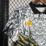 Real Madrid Drache Sondertrikot 2024-2025 - Platin