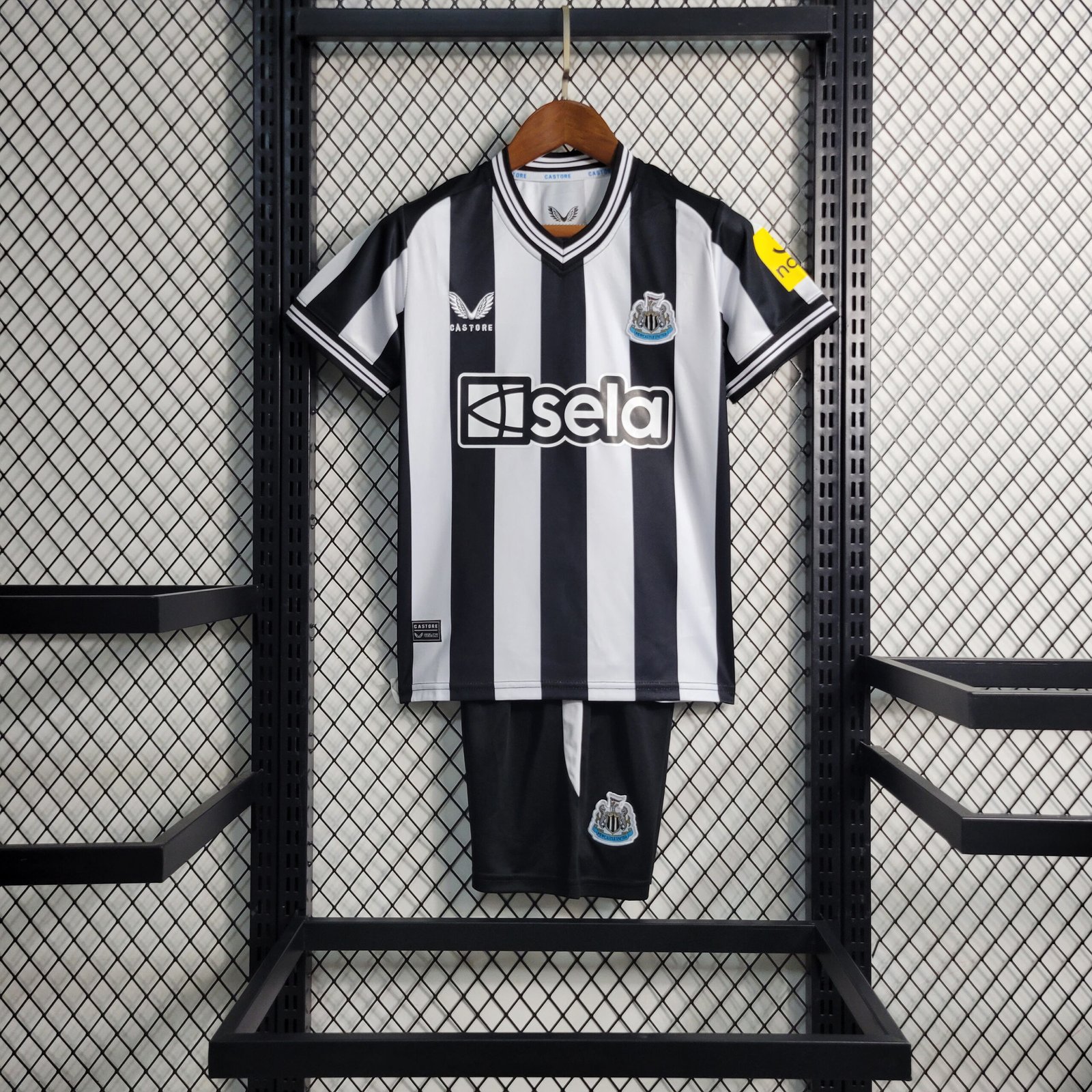 Newcastle United Heimtrikot Kinder Minikit 2023-2024