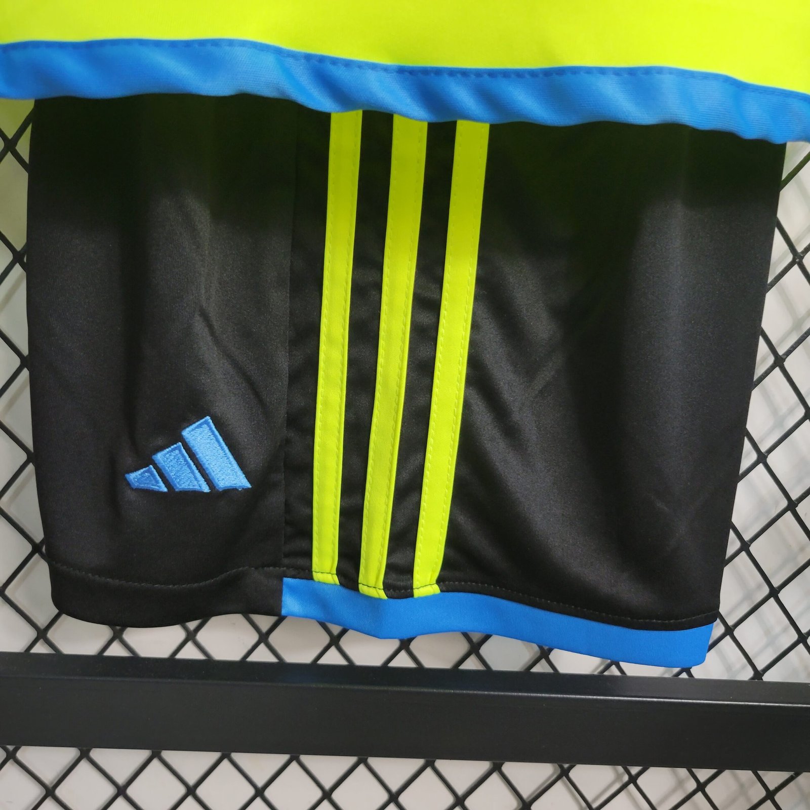 Arsenal Auswärtstrikot Kinder Minikit 2023-2024 ( Aufdruck Dein Name ) Arsenal Auswärtstrikot Kinder Minikit 2023-2024 ( Aufdruck Dein Name )