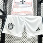 Bayern München Auswärtstrikot Kinder Minikit 2025-2026