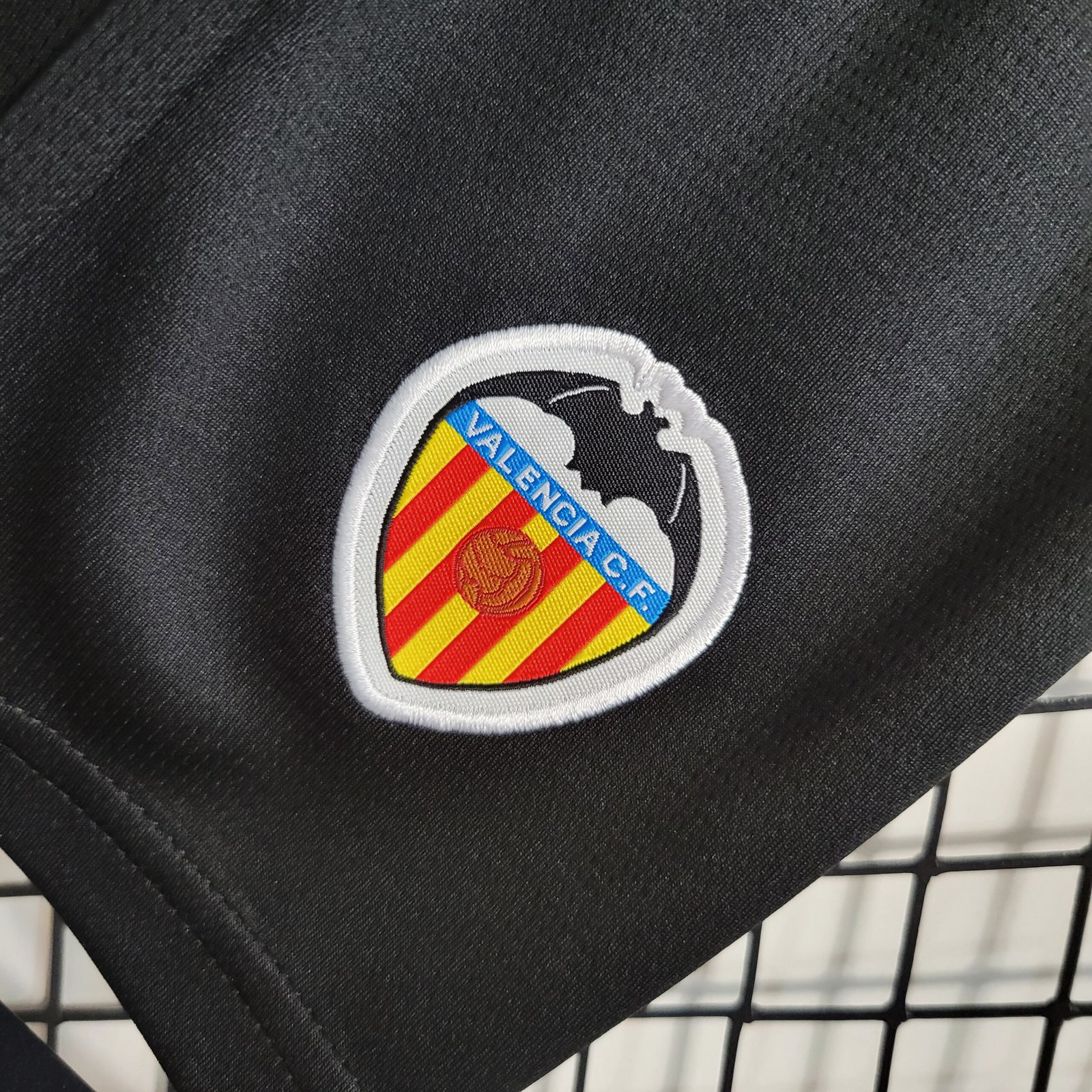 FC Valencia Heimtrikot Kinder Minikit 2023-2024 FC Valencia Heimtrikot Kinder Minikit 2023-2024