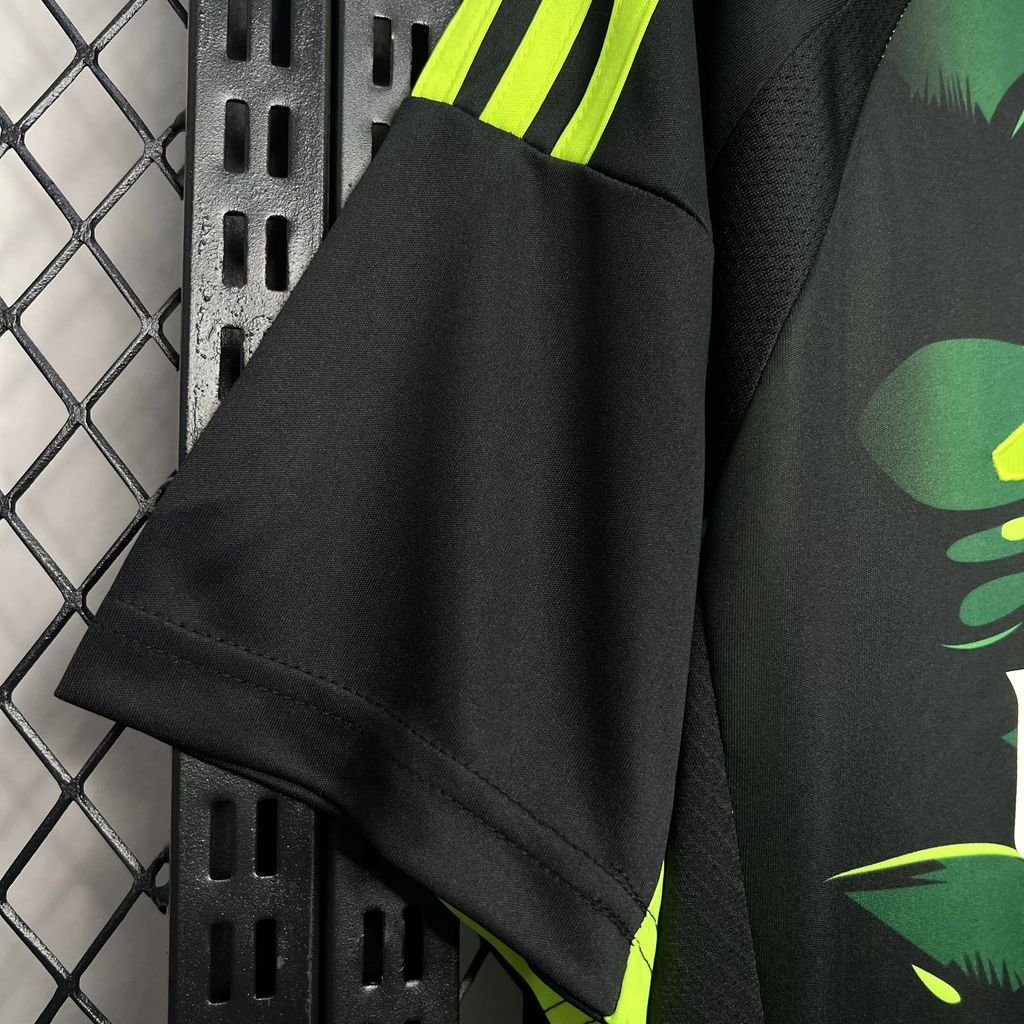 Real Madrid Limitierte Sondertrikot 2024-2025 - Schwarz Grün Real Madrid Limitierte Sondertrikot 2024-2025 - Schwarz Grün