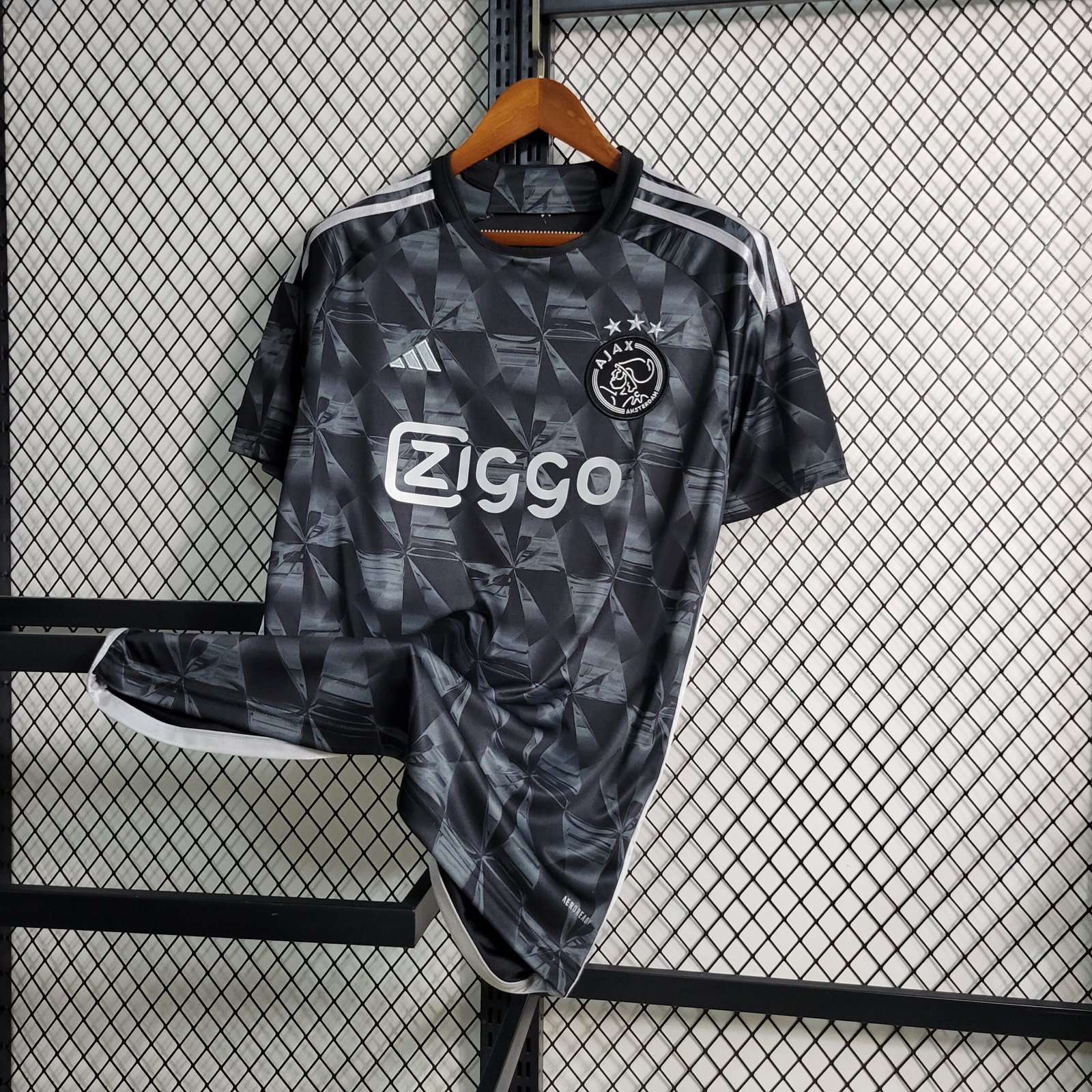 Ajax Third Trikot 2023-2024 - Schwarz Ajax Third Trikot 2023-2024 - Schwarz