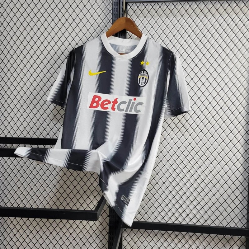 Juventus Home Retro Trikot 2011-2012 Juventus Home Retro Trikot 2011-2012