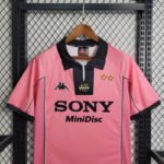 Juventus Away Retro Trikot 1997-1998 - Rosa