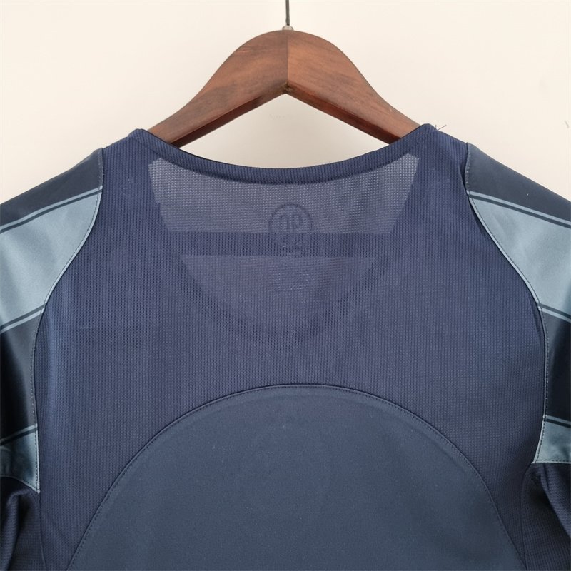 Inter Mailand Retro Away Trikot 2004-2005 Inter Mailand Retro Away Trikot 2004-2005