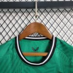 Newcastle United Auswärtstrikot Kinder 2023-2024