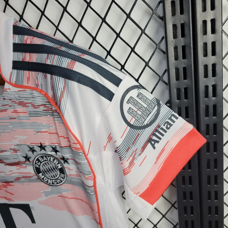 FC Bayern München Frauen Away Trikot 2025-2026 FC Bayern München Frauen Away Trikot 2025-2026