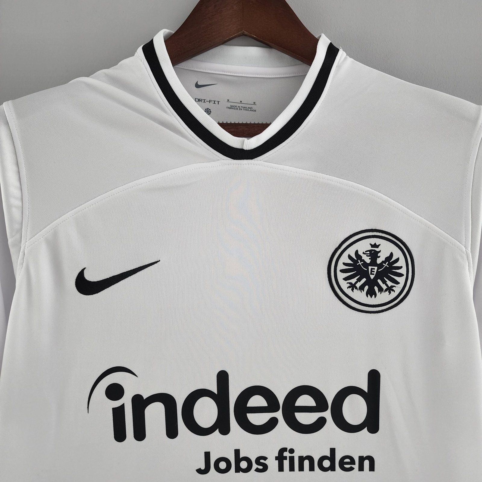Eintracht Frankfurt Sebastian Rode 17 Trikot Heim 2022-2023 Eintracht Frankfurt Sebastian Rode 17 Trikot Heim 2022-2023