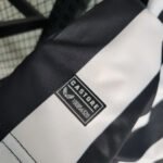 Newcastle United Heimtrikot Kinder Minikit 2023-2024