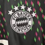 Bayern München Auswärtstrikot Kinder Minikit 2023-2024