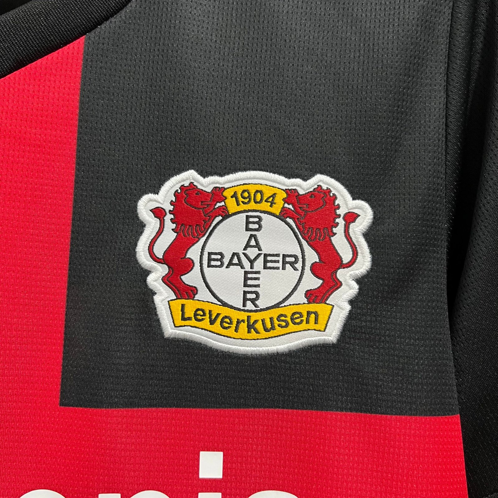 Bayer Leverkusen Jonathan Tah 4 Home Trikot 2023-2024 Bayer Leverkusen Jonathan Tah 4 Home Trikot 2023-2024