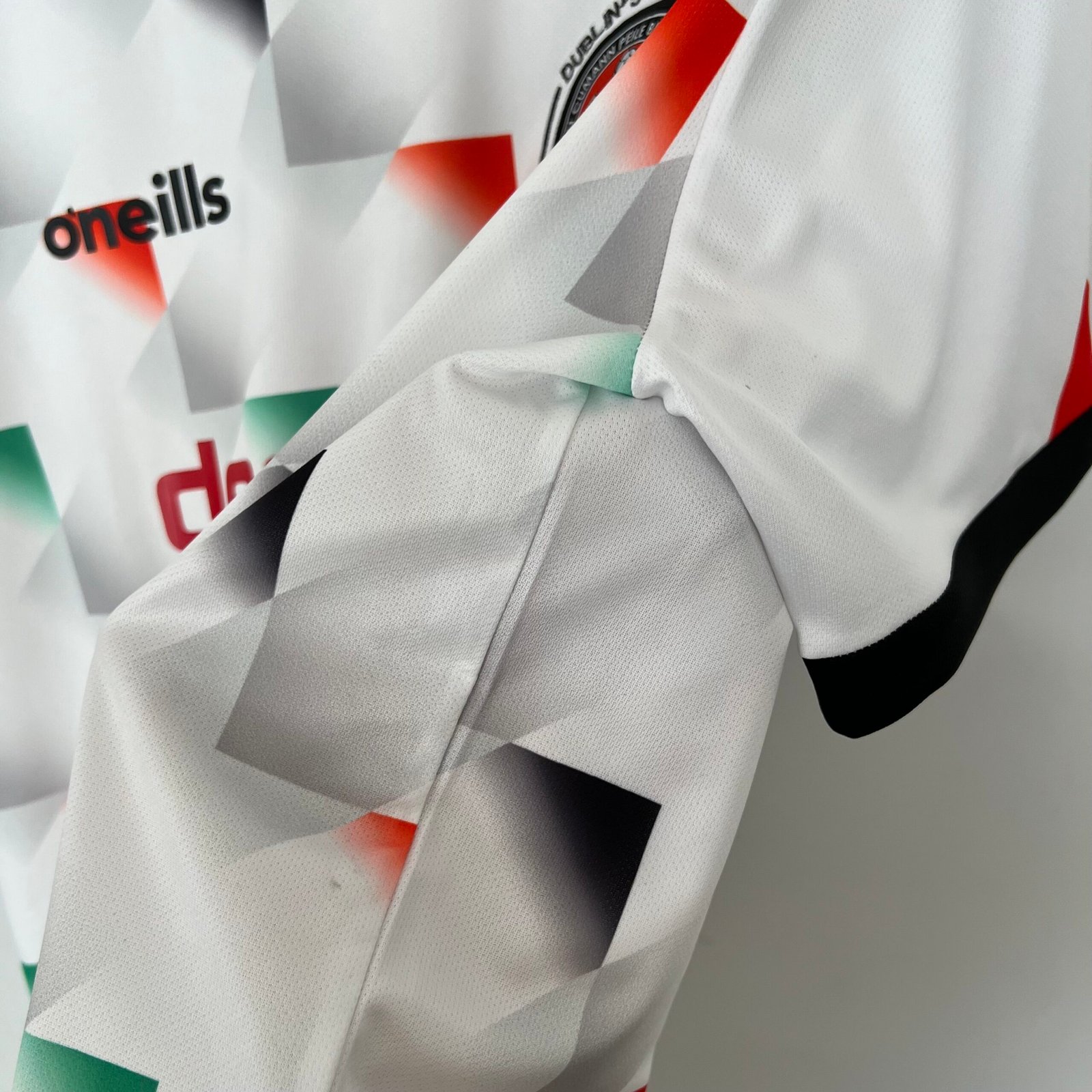 Bohemian F.C. Away Trikot 2023-2024 Bohemian F.C. Away Trikot 2023-2024