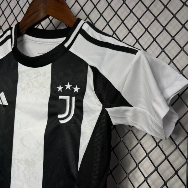 Juventus Cristiano Ronaldo 7 Heimtrikot Kinder Minikit 2024-2025