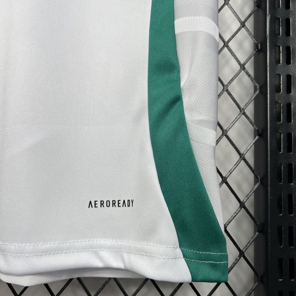 Newcastle United Third Trikot 2024-2025 Newcastle United Third Trikot 2024-2025