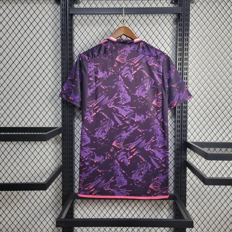 Real Madrid Limitierte Sondertrikot 2024-2025 - Lila