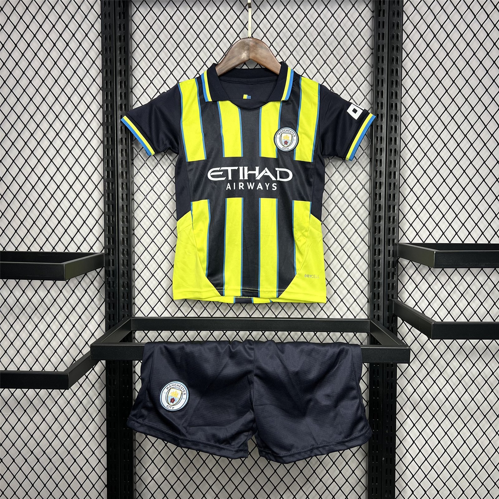 Manchester City Auswärtstrikot Kinder Mini Kit 2024-2025 Manchester City Auswärtstrikot Kinder Mini Kit 2024-2025